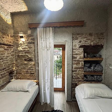 Guest House Lengo Gjirokastër Eksteriør bilde
