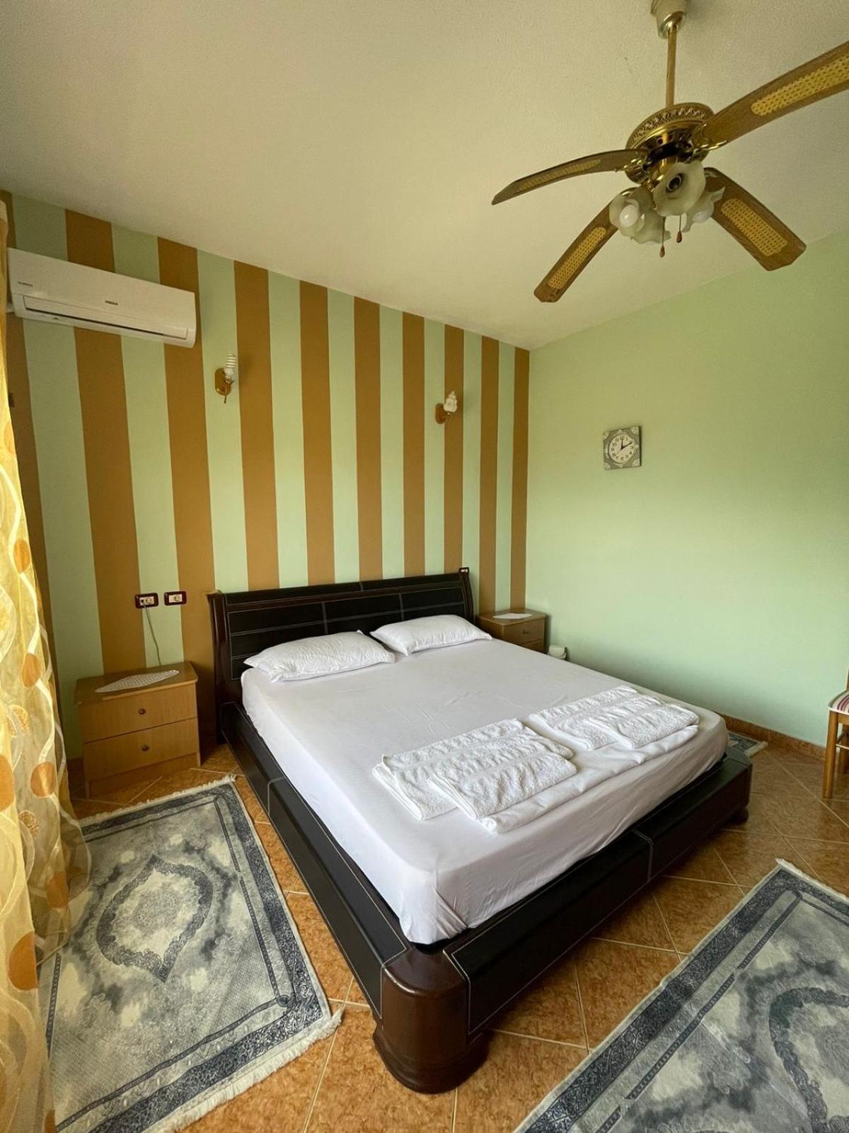 Guest House Lengo Gjirokastër Eksteriør bilde