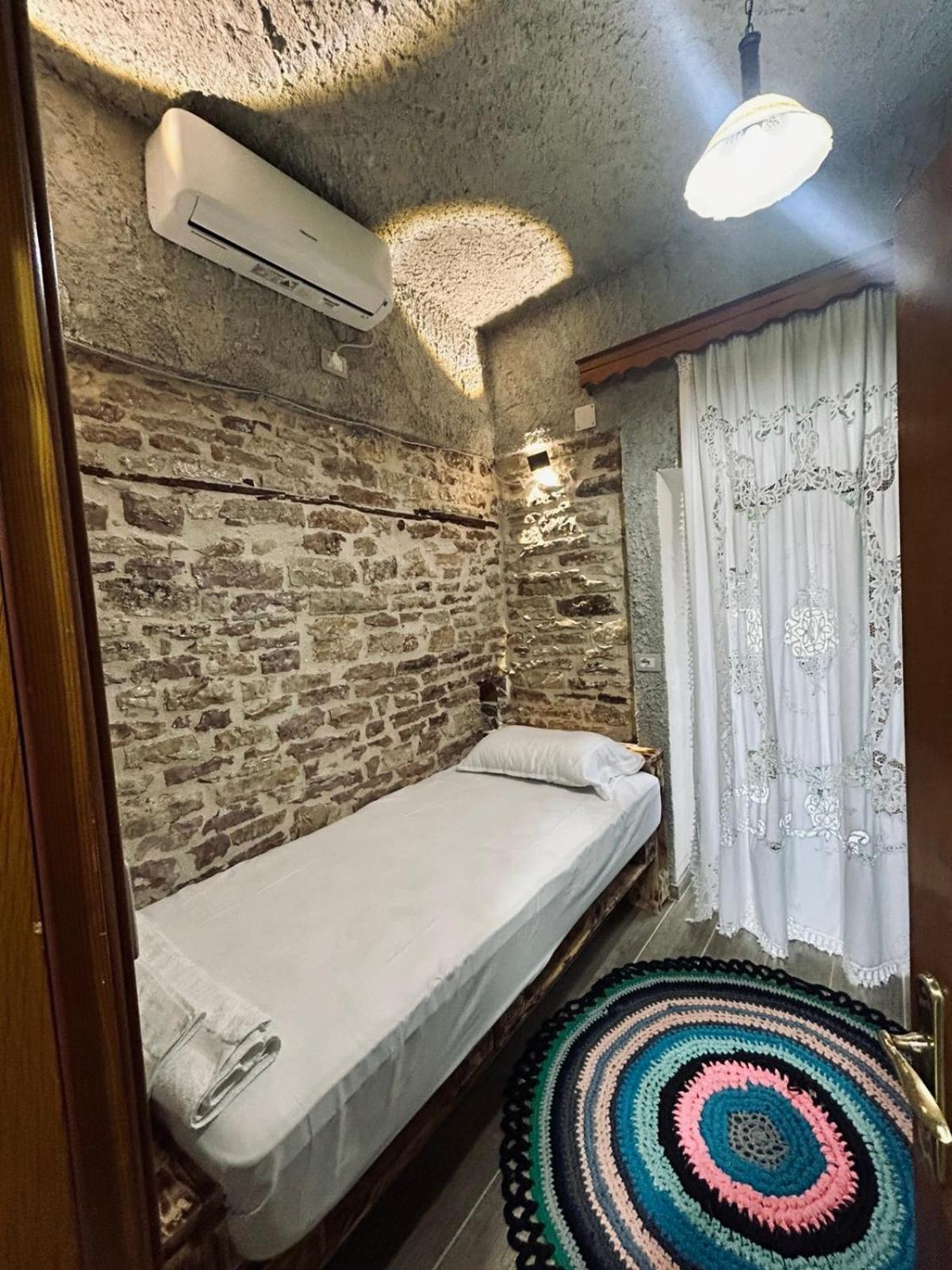 Guest House Lengo Gjirokastër Eksteriør bilde